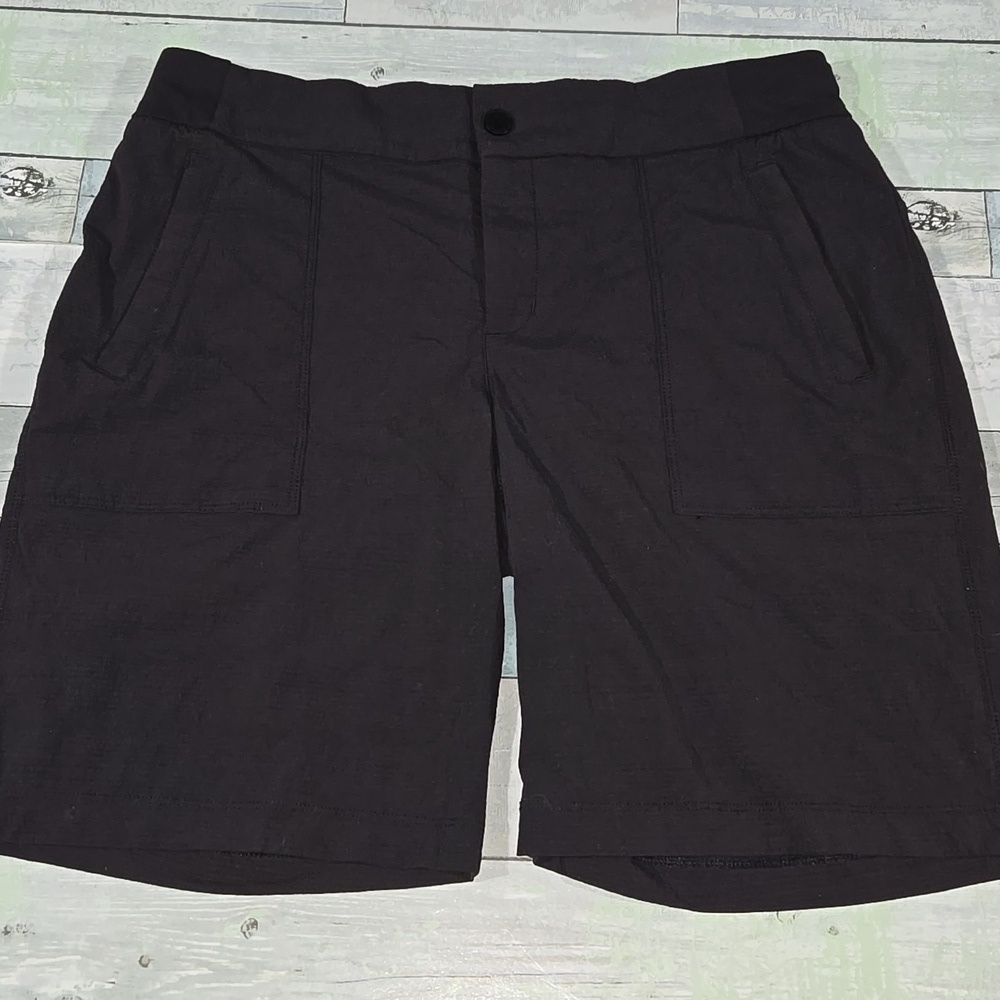 Athleta Longer Black Bermuda Shorts Size 10
